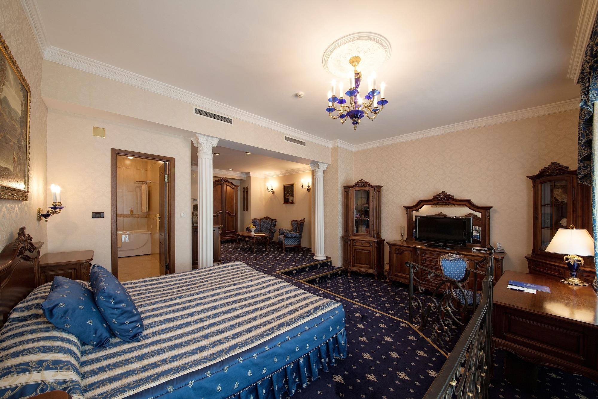 Grand London